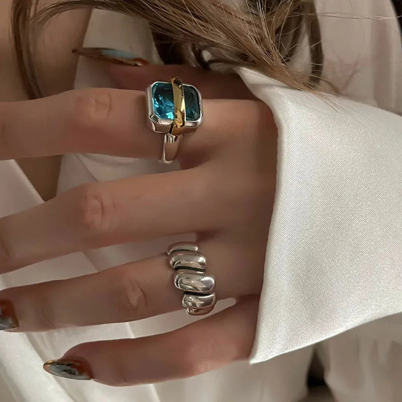 Anel de Prata com Zircão Azul